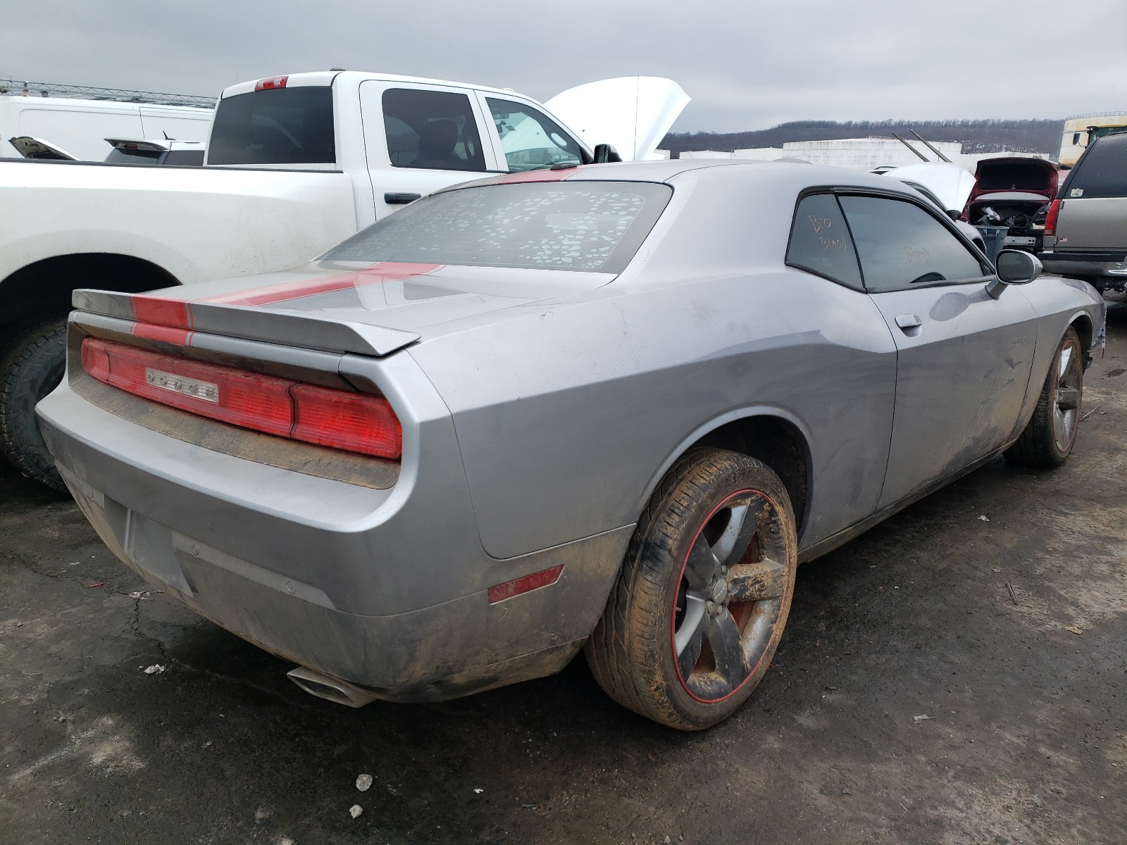 Photo 3 VIN: 2C3CDYAG7EH185585 - DODGE CHALLENGER 