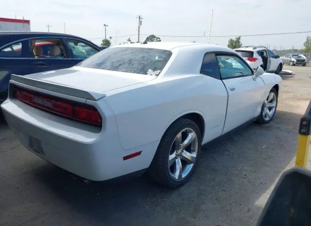 Photo 3 VIN: 2C3CDYAG7EH311475 - DODGE CHALLENGER 