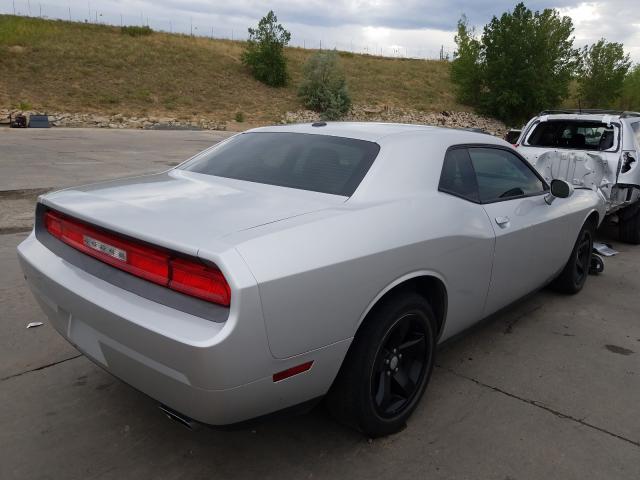 Photo 3 VIN: 2C3CDYAG8CH217439 - DODGE CHALLENGER 