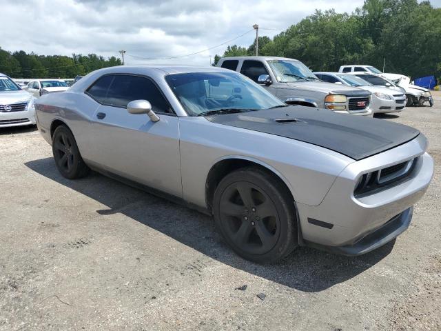 Photo 3 VIN: 2C3CDYAG8DH641527 - DODGE CHALLENGER 