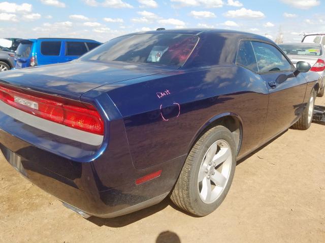 Photo 3 VIN: 2C3CDYAG8DH704898 - DODGE CHALLENGER 