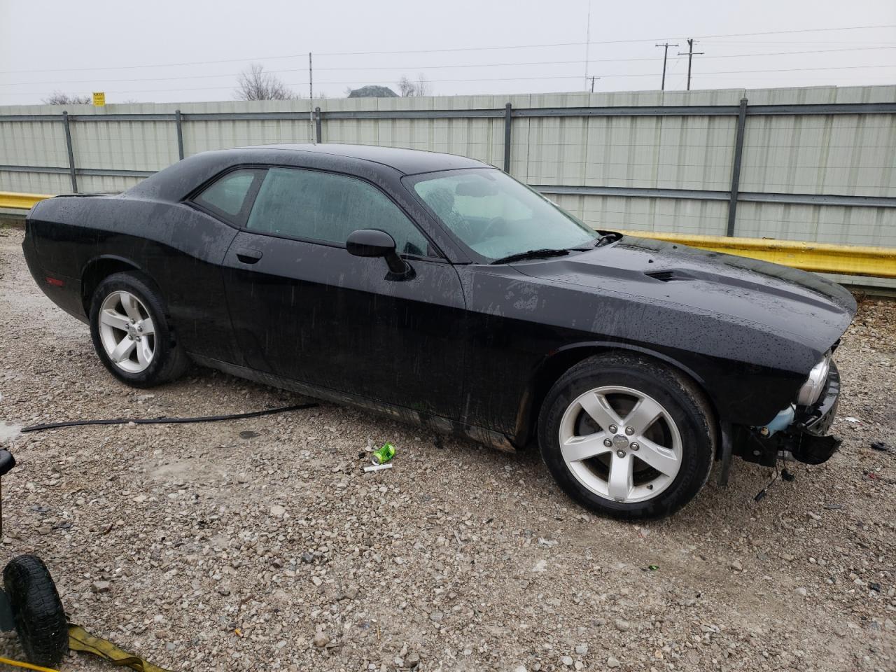 Photo 3 VIN: 2C3CDYAG8EH133429 - DODGE CHALLENGER 