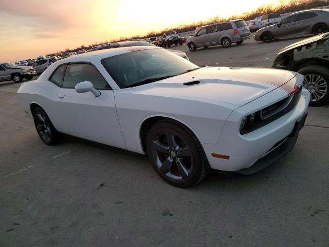 Photo 3 VIN: 2C3CDYAG8EH185398 - DODGE CHALLENGER 