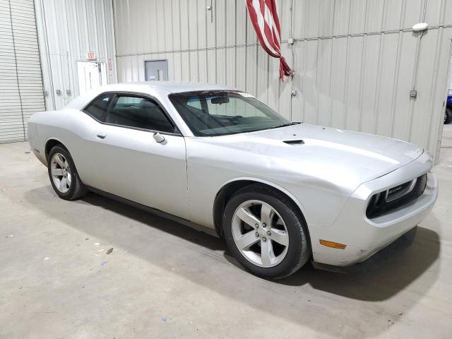 Photo 3 VIN: 2C3CDYAG9CH110867 - DODGE CHALLENGER 