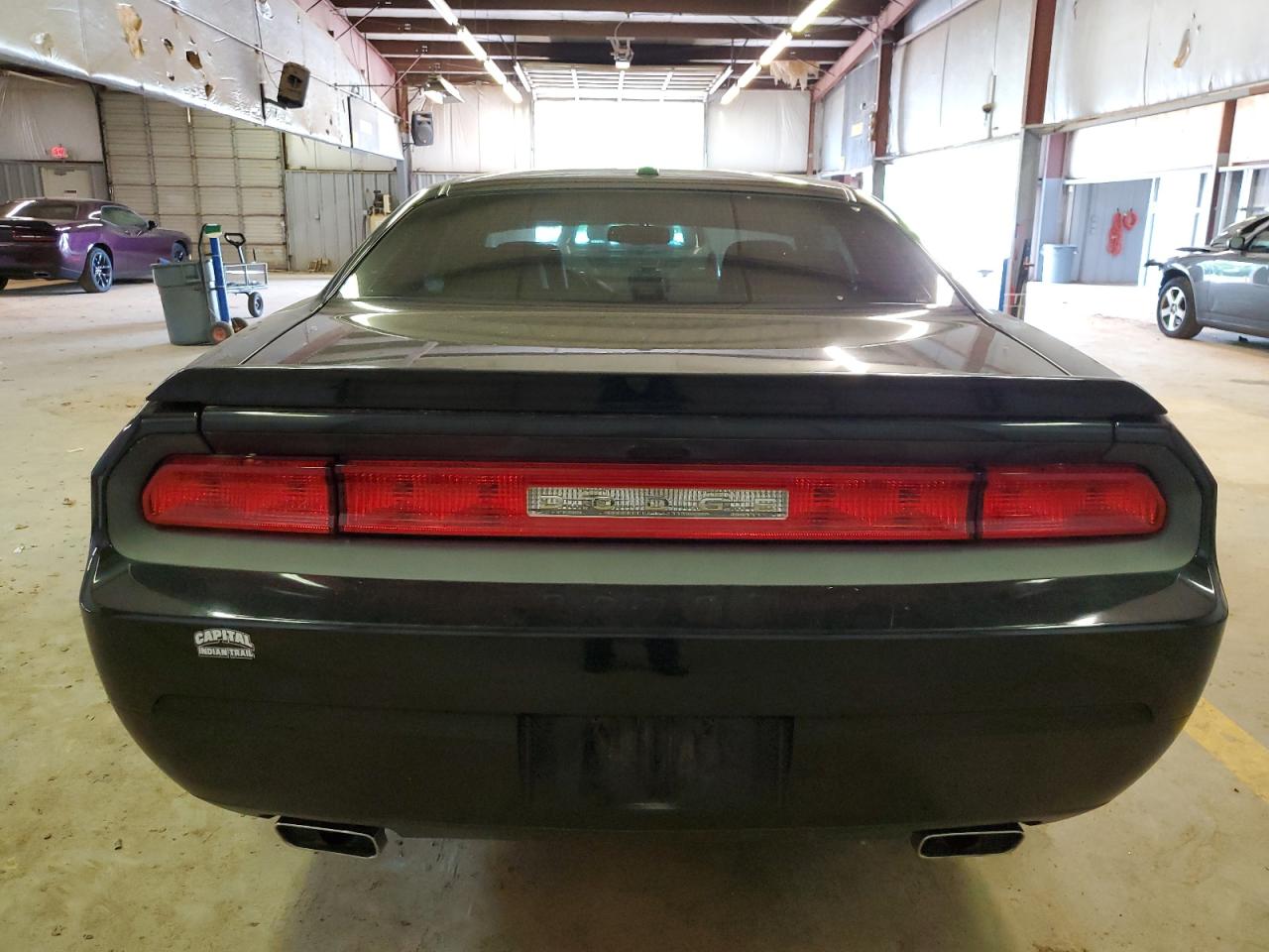 Photo 5 VIN: 2C3CDYAG9CH118466 - DODGE CHALLENGER 