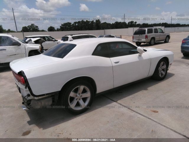 Photo 3 VIN: 2C3CDYAG9CH139401 - DODGE CHALLENGER 