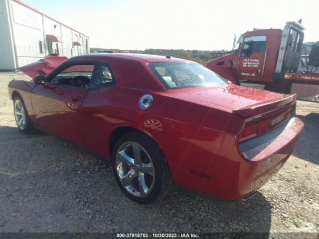 Photo 2 VIN: 2C3CDYAG9CH186380 - DODGE CHALLENGER 