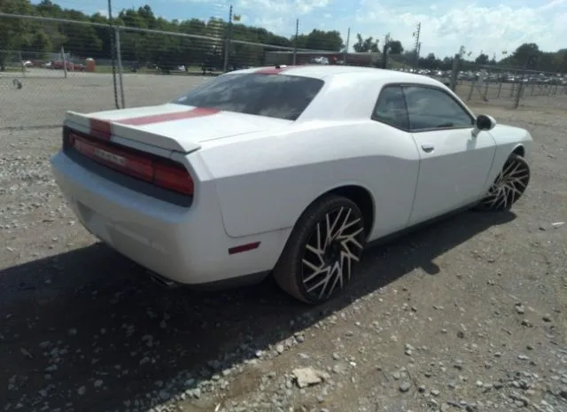 Photo 3 VIN: 2C3CDYAG9DH500515 - DODGE CHALLENGER 