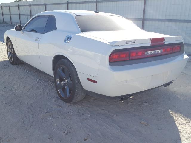 Photo 2 VIN: 2C3CDYAG9DH737232 - DODGE CHALLENGER 