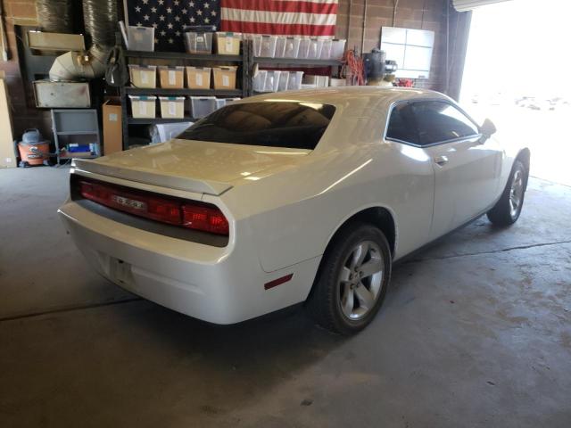 Photo 3 VIN: 2C3CDYAG9EH244992 - DODGE CHALLENGER 