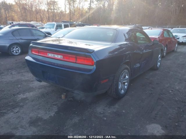 Photo 3 VIN: 2C3CDYAG9EH293867 - DODGE CHALLENGER 