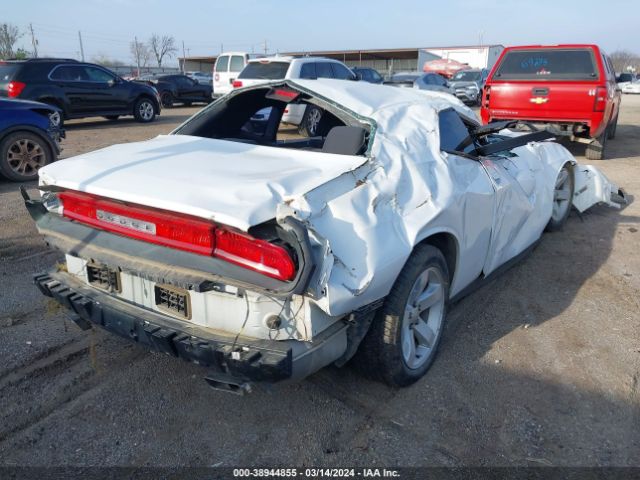 Photo 3 VIN: 2C3CDYAG9EH294758 - DODGE CHALLENGER 