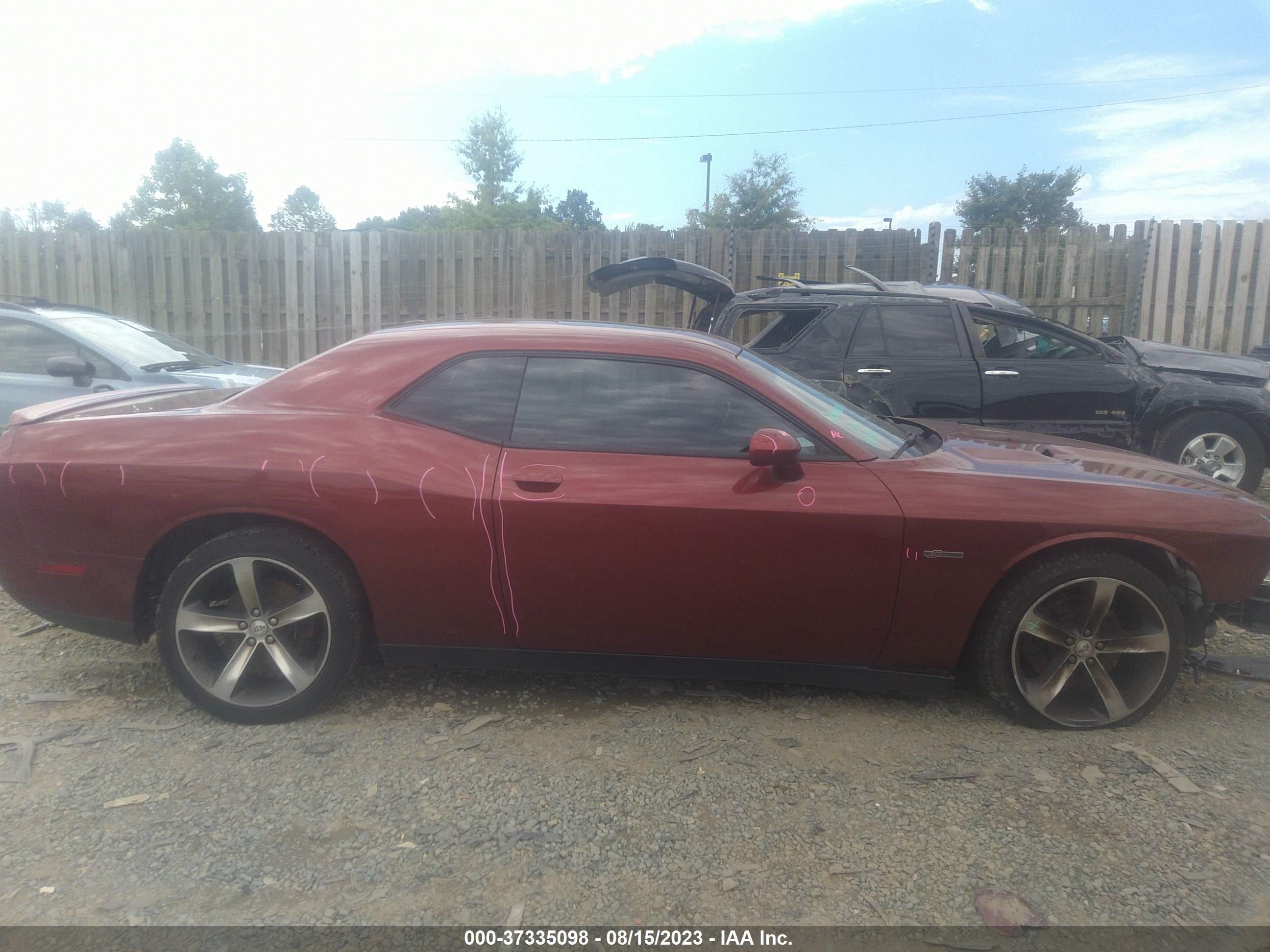 Photo 12 VIN: 2C3CDYAG9EH310800 - DODGE CHALLENGER 