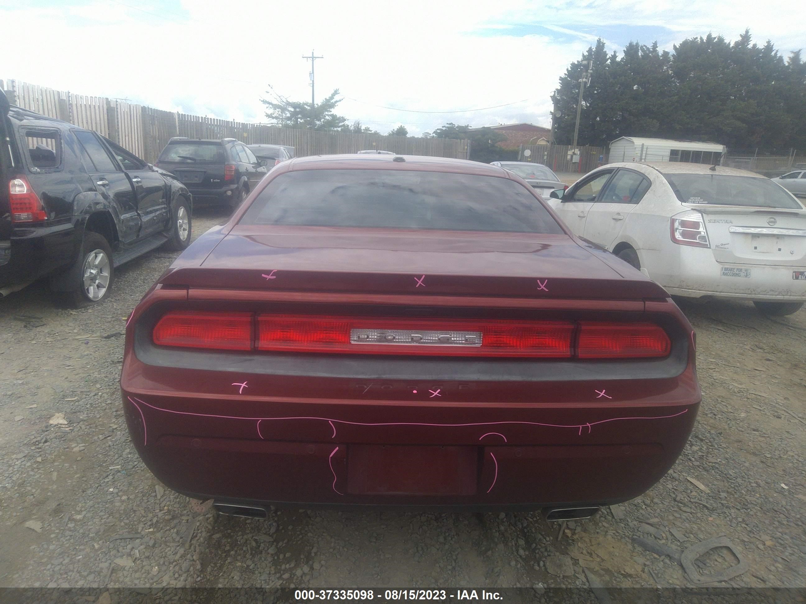 Photo 15 VIN: 2C3CDYAG9EH310800 - DODGE CHALLENGER 