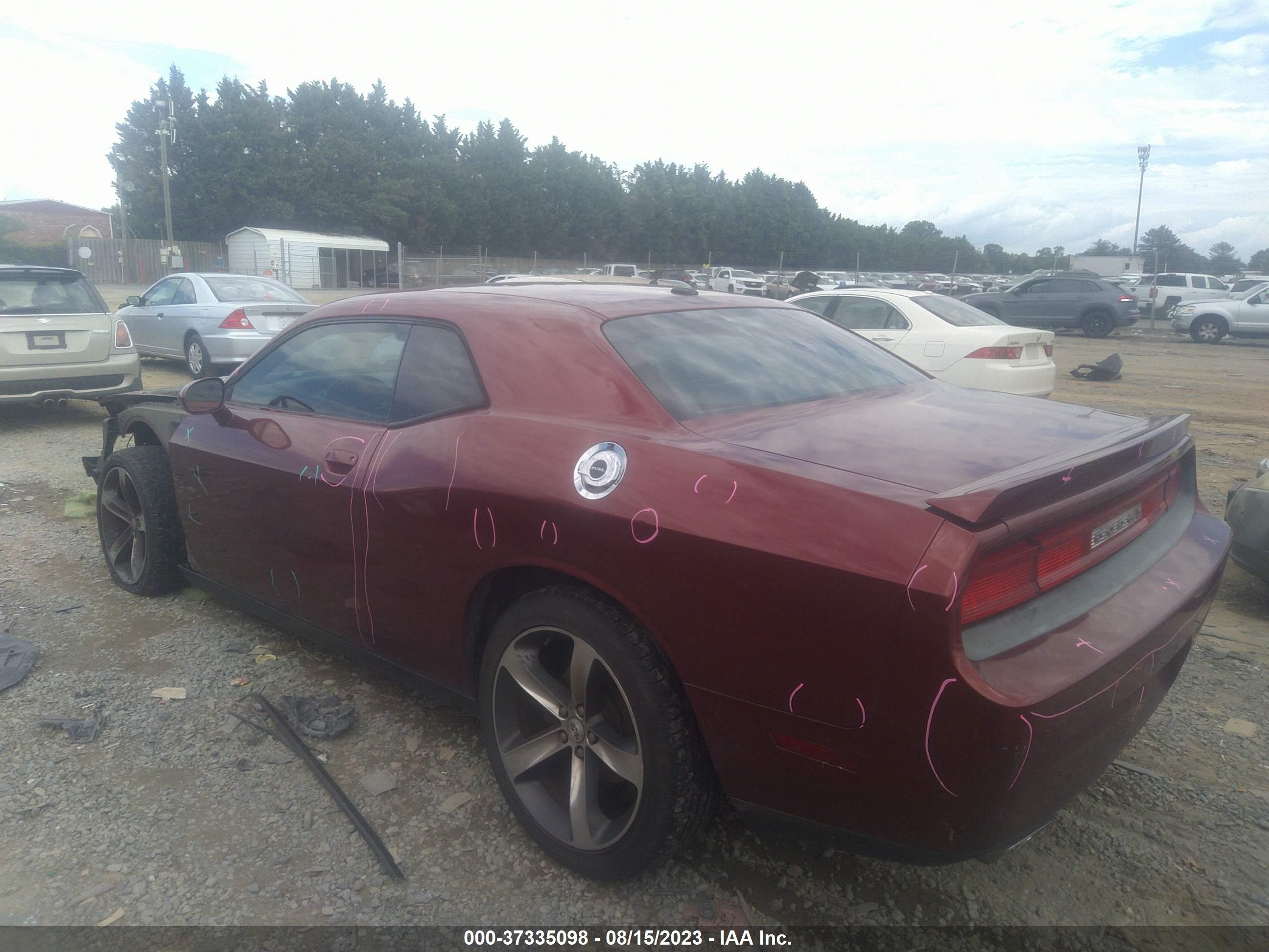 Photo 2 VIN: 2C3CDYAG9EH310800 - DODGE CHALLENGER 