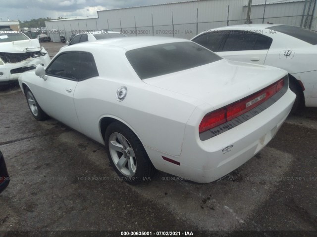 Photo 2 VIN: 2C3CDYAGXDH545804 - DODGE CHALLENGER 