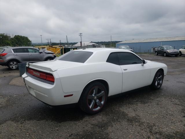 Photo 3 VIN: 2C3CDYAGXDH631274 - DODGE CHALLENGER 