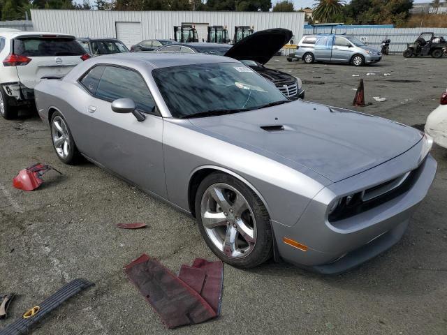 Photo 3 VIN: 2C3CDYAGXDH651752 - DODGE CHALLENGER 