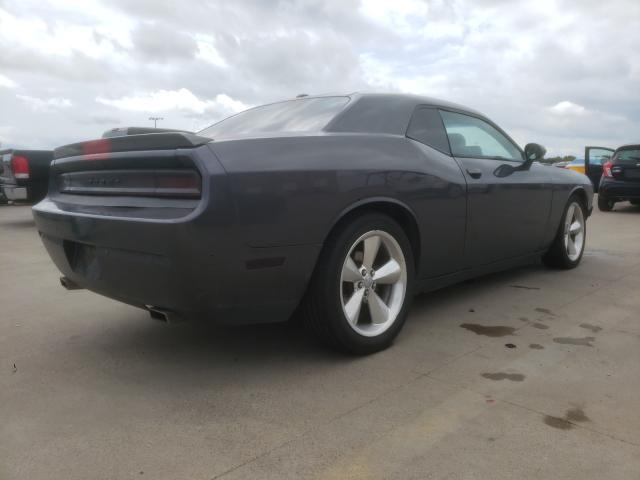 Photo 3 VIN: 2C3CDYAGXDH708824 - DODGE CHALLENGER 