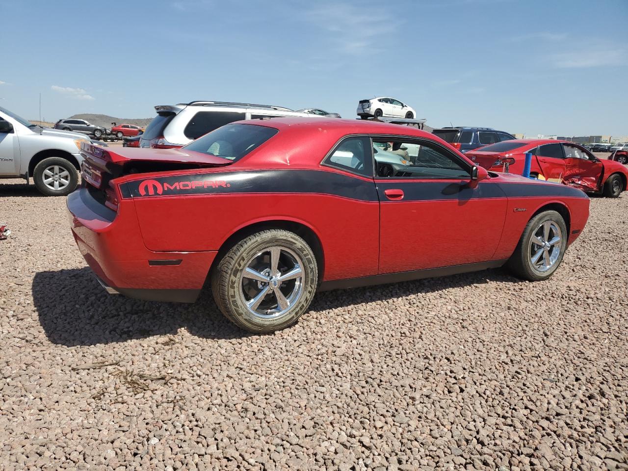 Photo 2 VIN: 2C3CDYBT2CH128428 - DODGE CHALLENGER 