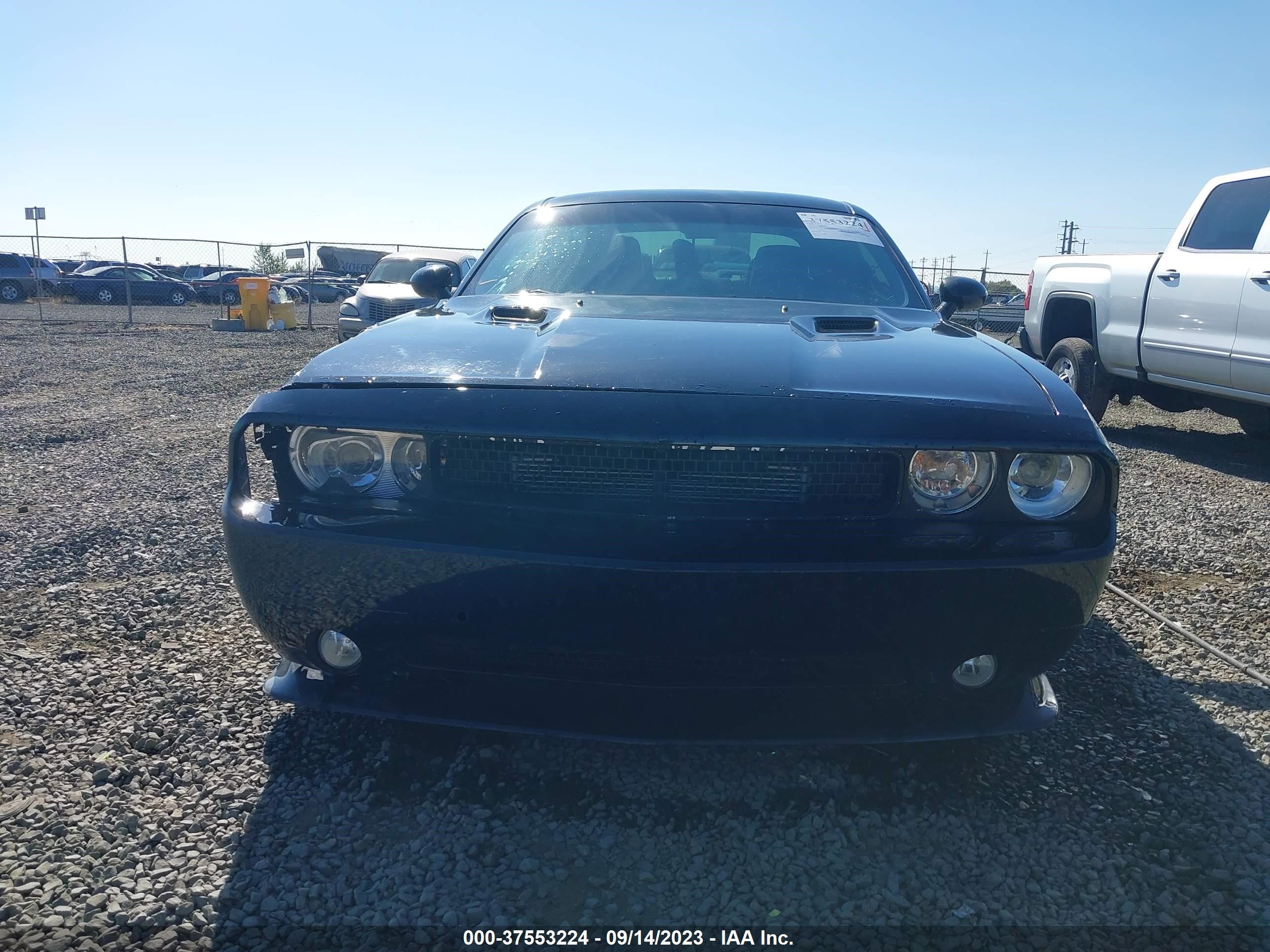 Photo 11 VIN: 2C3CDYBT3CH220535 - DODGE CHALLENGER 