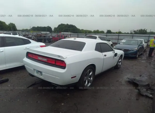 Photo 3 VIN: 2C3CDYBT3EH115674 - DODGE CHALLENGER 