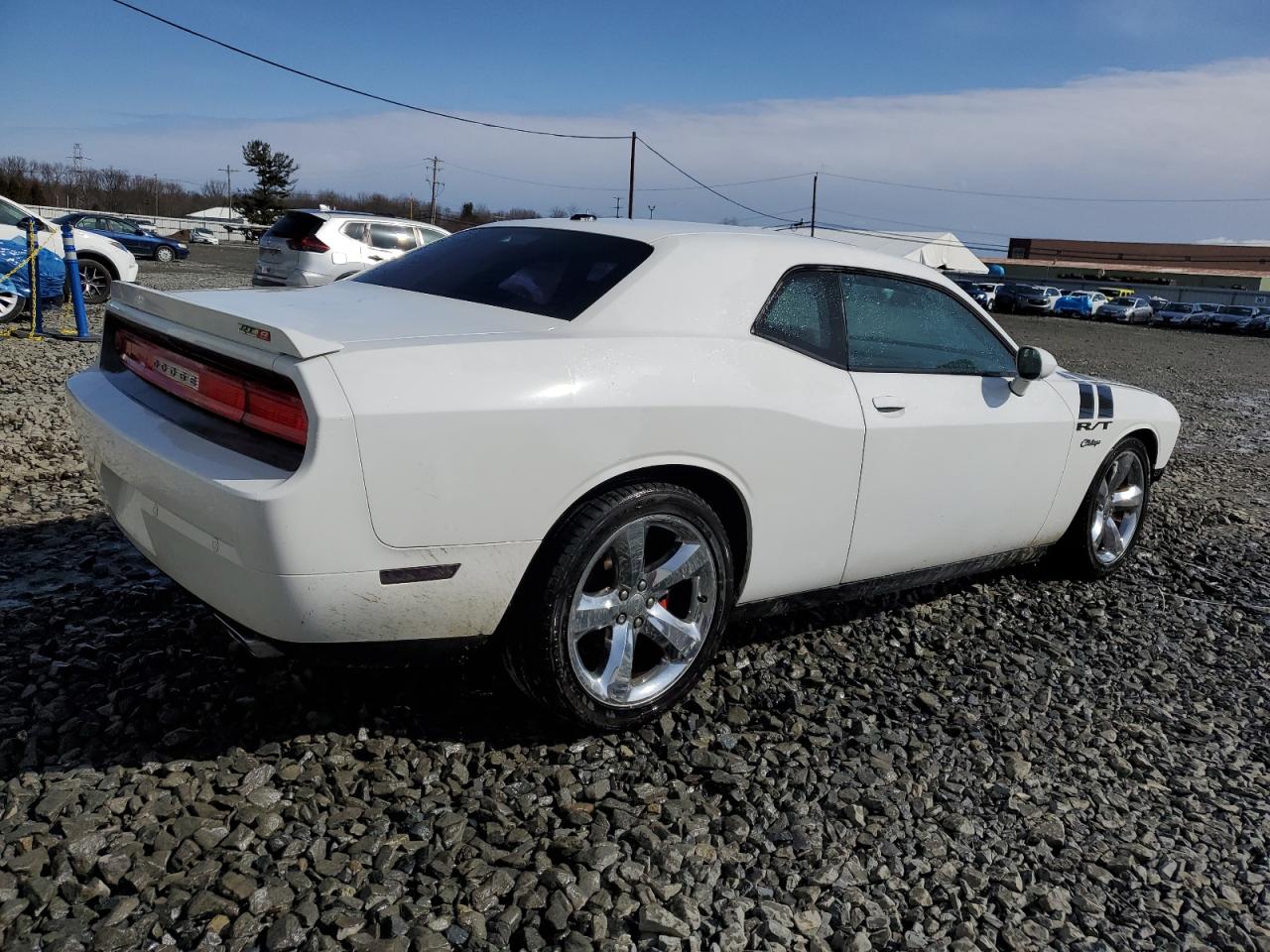 Photo 2 VIN: 2C3CDYBT4DH592953 - DODGE CHALLENGER 