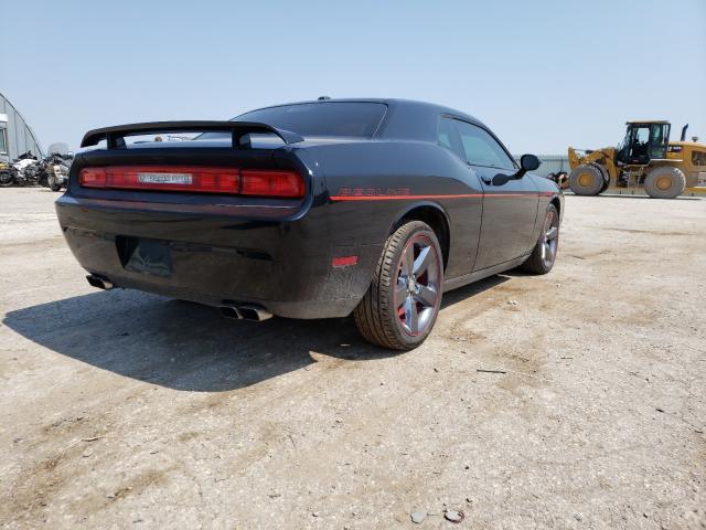 Photo 3 VIN: 2C3CDYBT4DH667988 - DODGE CHALLENGER 