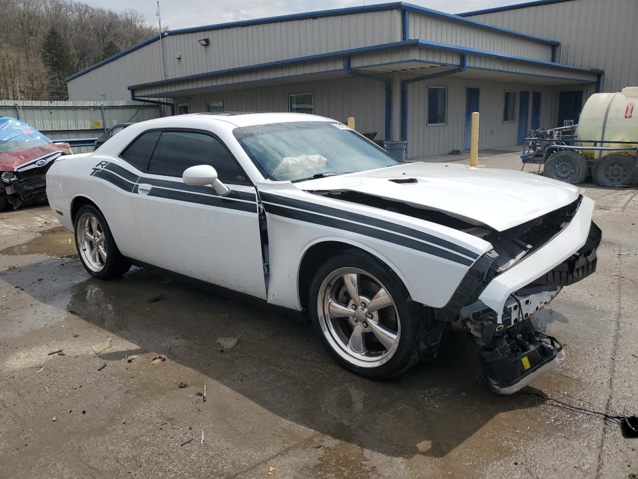 Photo 3 VIN: 2C3CDYBT5CH157650 - DODGE CHALLENGER 