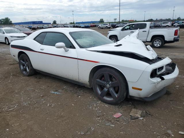 Photo 3 VIN: 2C3CDYBT5DH667921 - DODGE CHALLENGER 