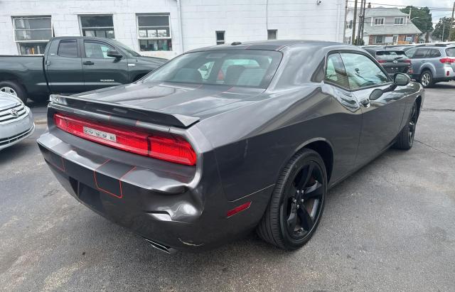 Photo 3 VIN: 2C3CDYBT5EH103980 - DODGE CHALLENGER 