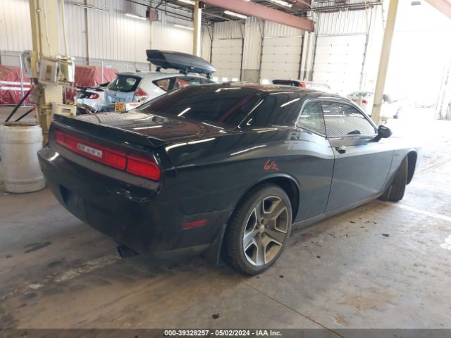 Photo 3 VIN: 2C3CDYBT7DH500699 - DODGE CHALLENGER 