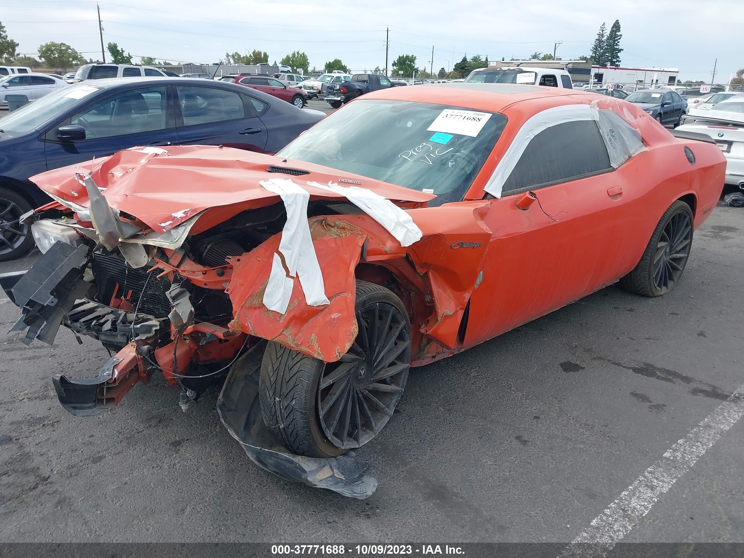 Photo 1 VIN: 2C3CDYBT7DH733532 - DODGE CHALLENGER 