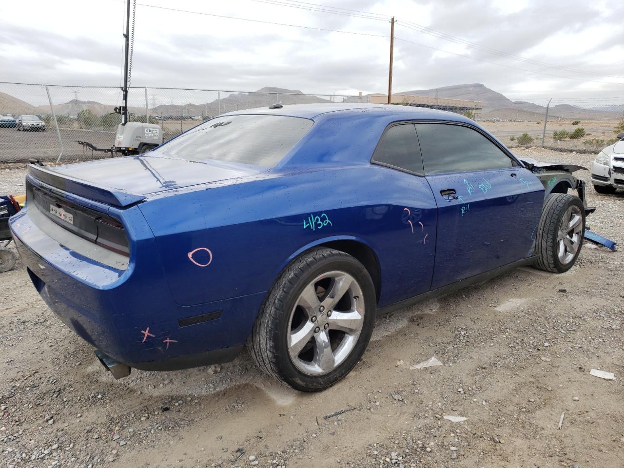 Photo 2 VIN: 2C3CDYBT8CH259542 - DODGE CHALLENGER 