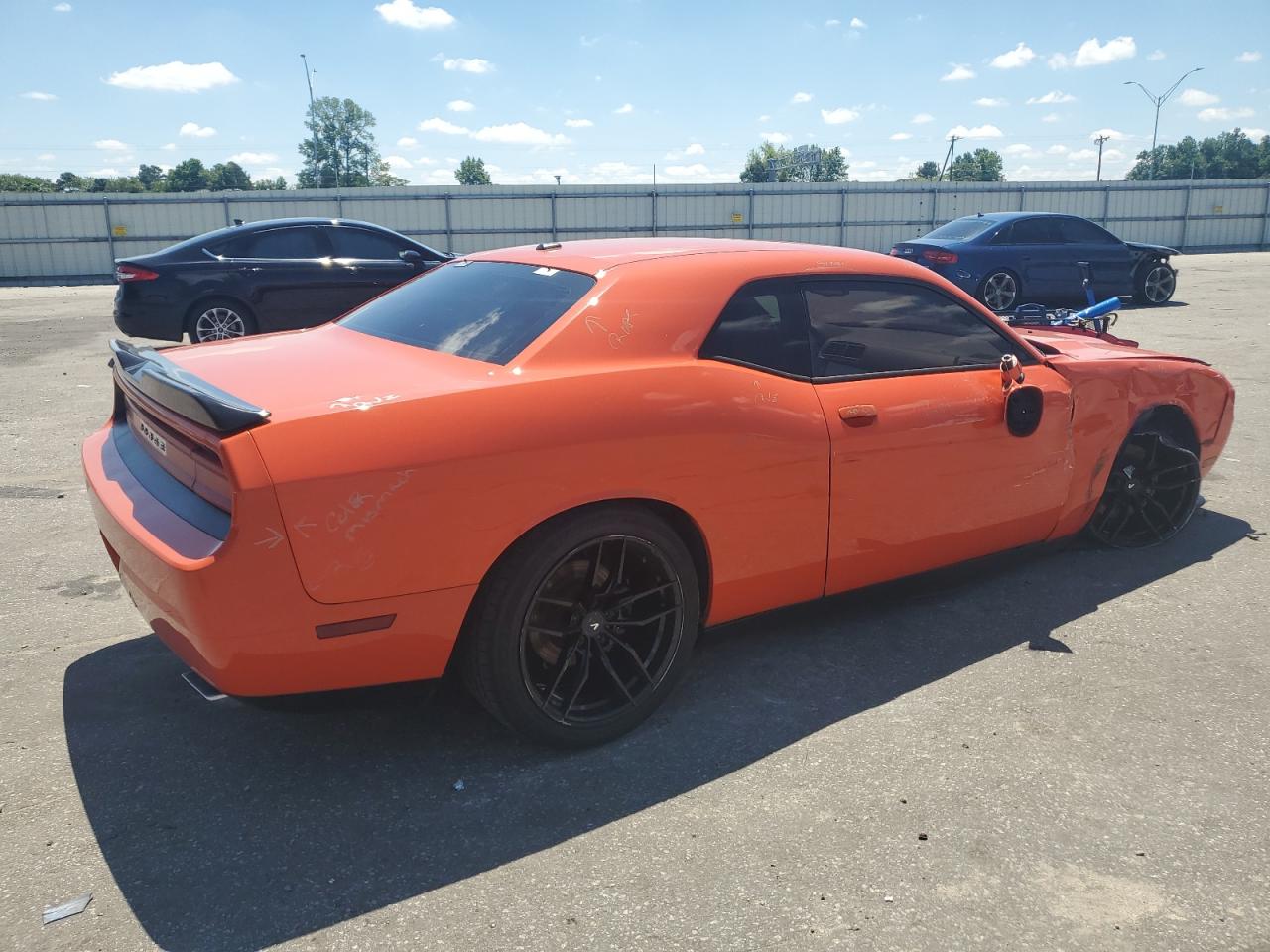 Photo 2 VIN: 2C3CDYBT8DH736567 - DODGE CHALLENGER 