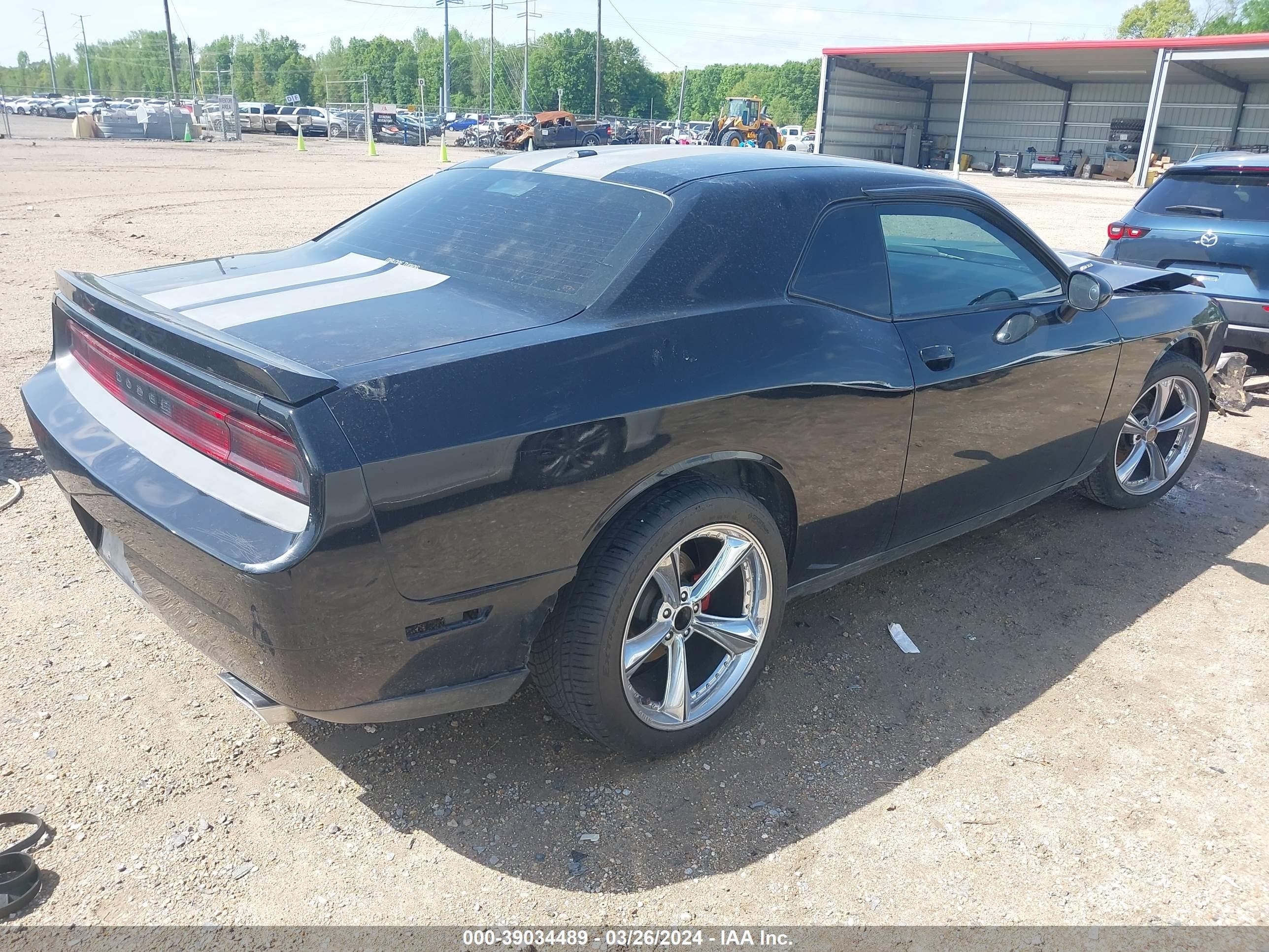 Photo 3 VIN: 2C3CDYBT8EH153403 - DODGE CHALLENGER 