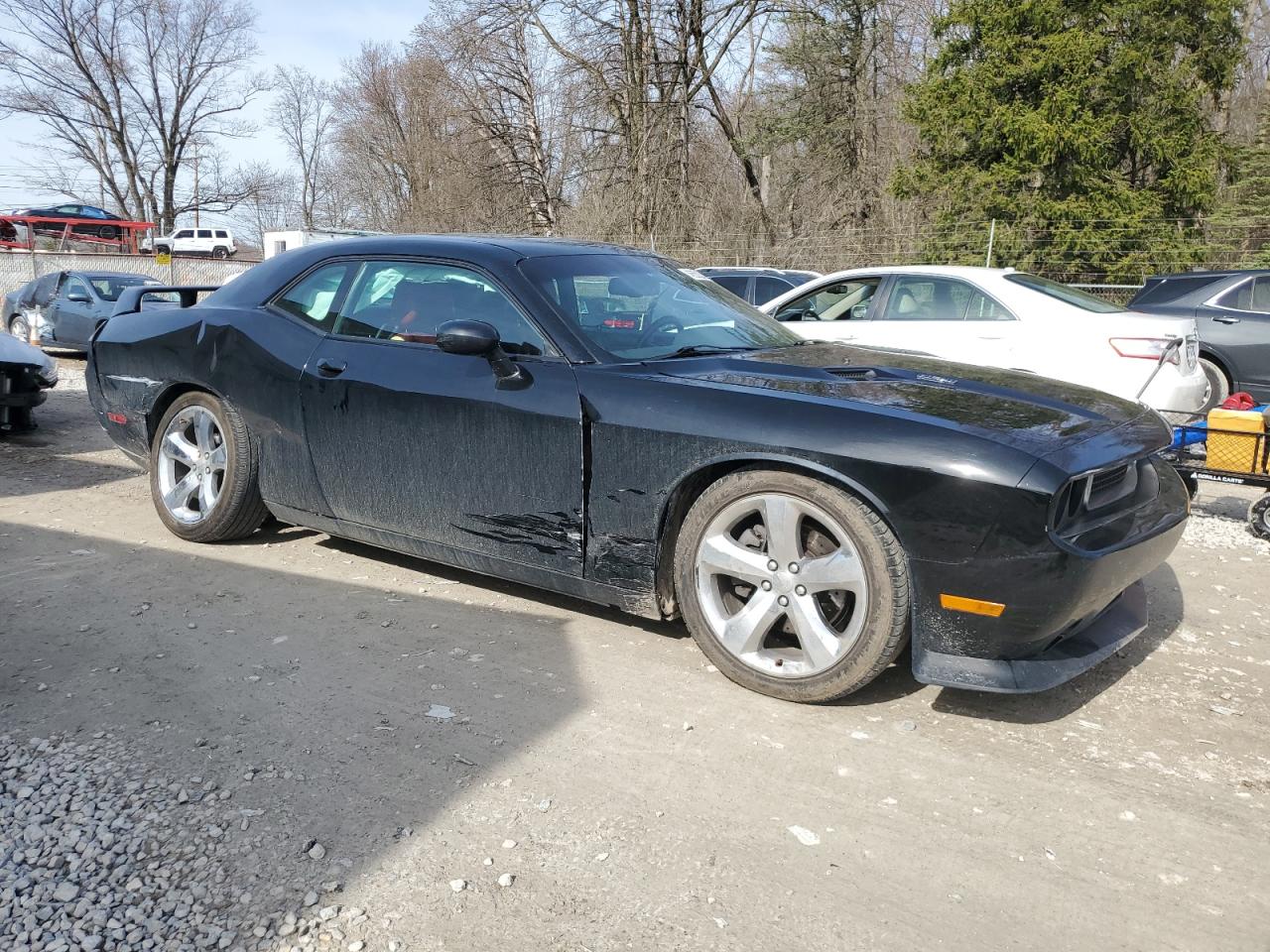 Photo 3 VIN: 2C3CDYBT8EH184960 - DODGE CHALLENGER 