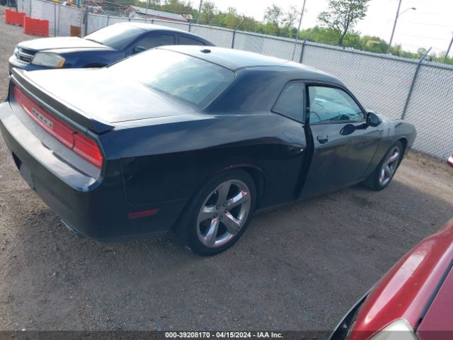 Photo 3 VIN: 2C3CDYBTXCH170099 - DODGE CHALLENGER 