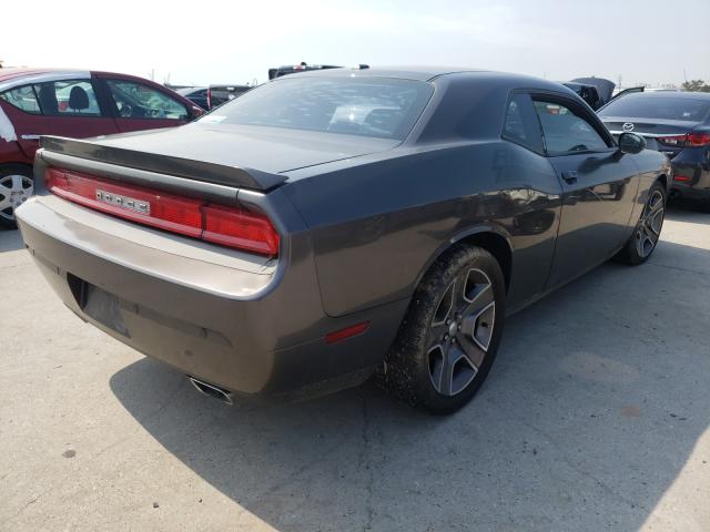 Photo 3 VIN: 2C3CDYBTXDH557057 - DODGE CHALLENGER 