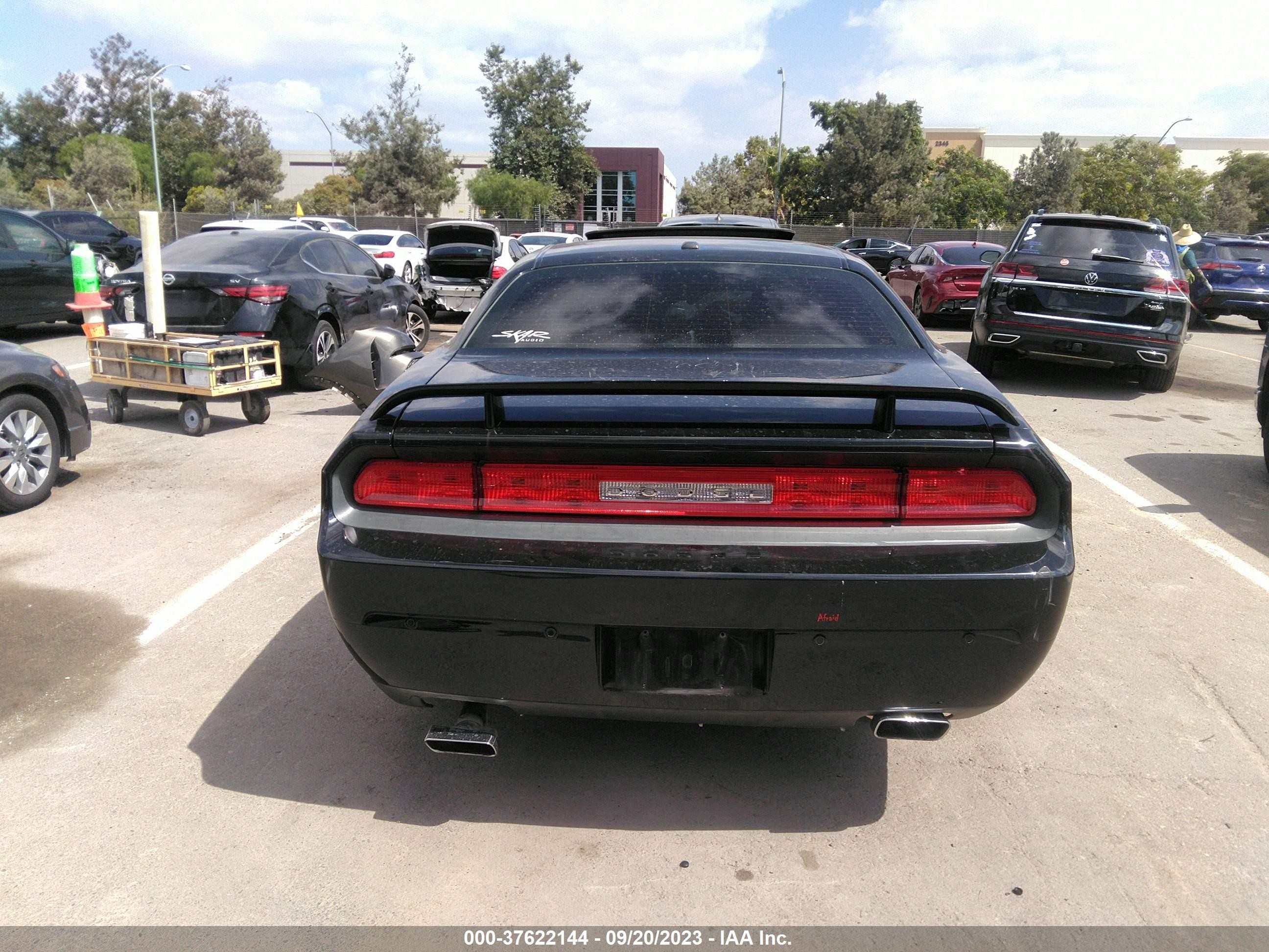 Photo 16 VIN: 2C3CDYBTXEH299561 - DODGE CHALLENGER 