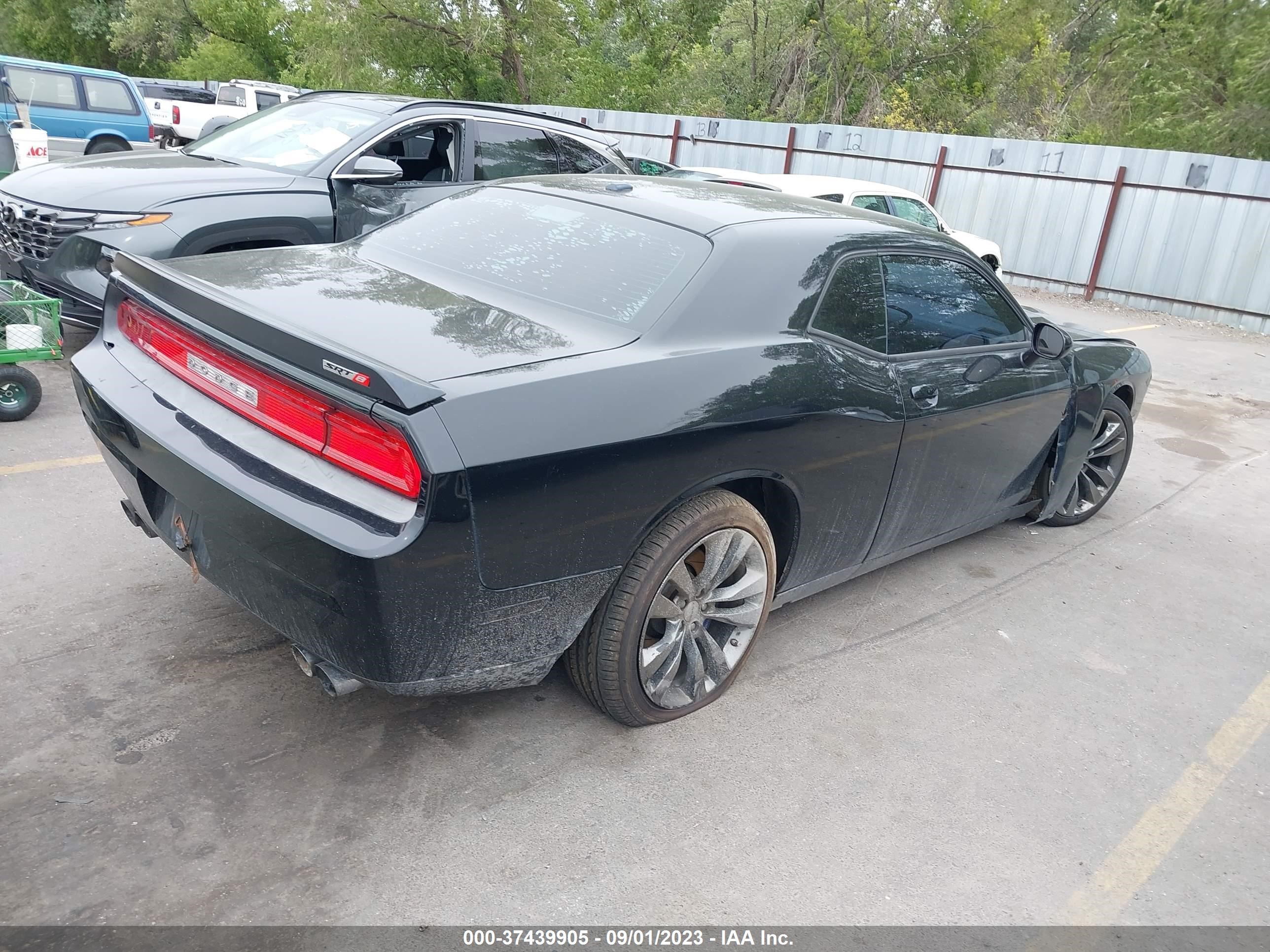 Photo 3 VIN: 2C3CDYDJ8EH237216 - DODGE CHALLENGER 