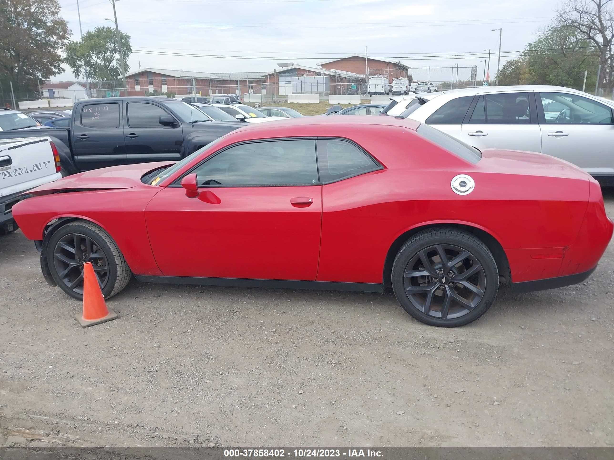 Photo 14 VIN: 2C3CDZAG0FH739833 - DODGE CHALLENGER 