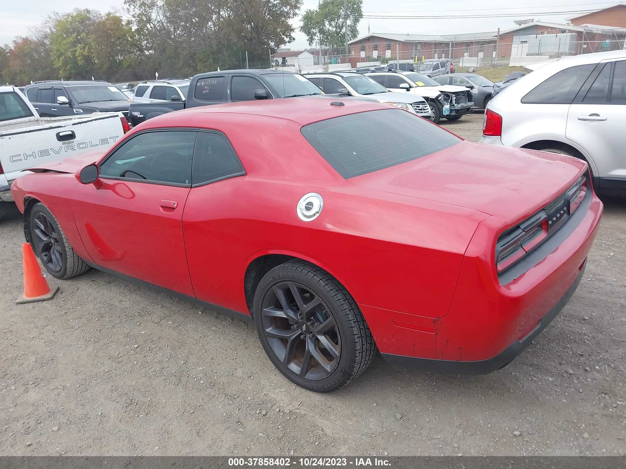 Photo 2 VIN: 2C3CDZAG0FH739833 - DODGE CHALLENGER 