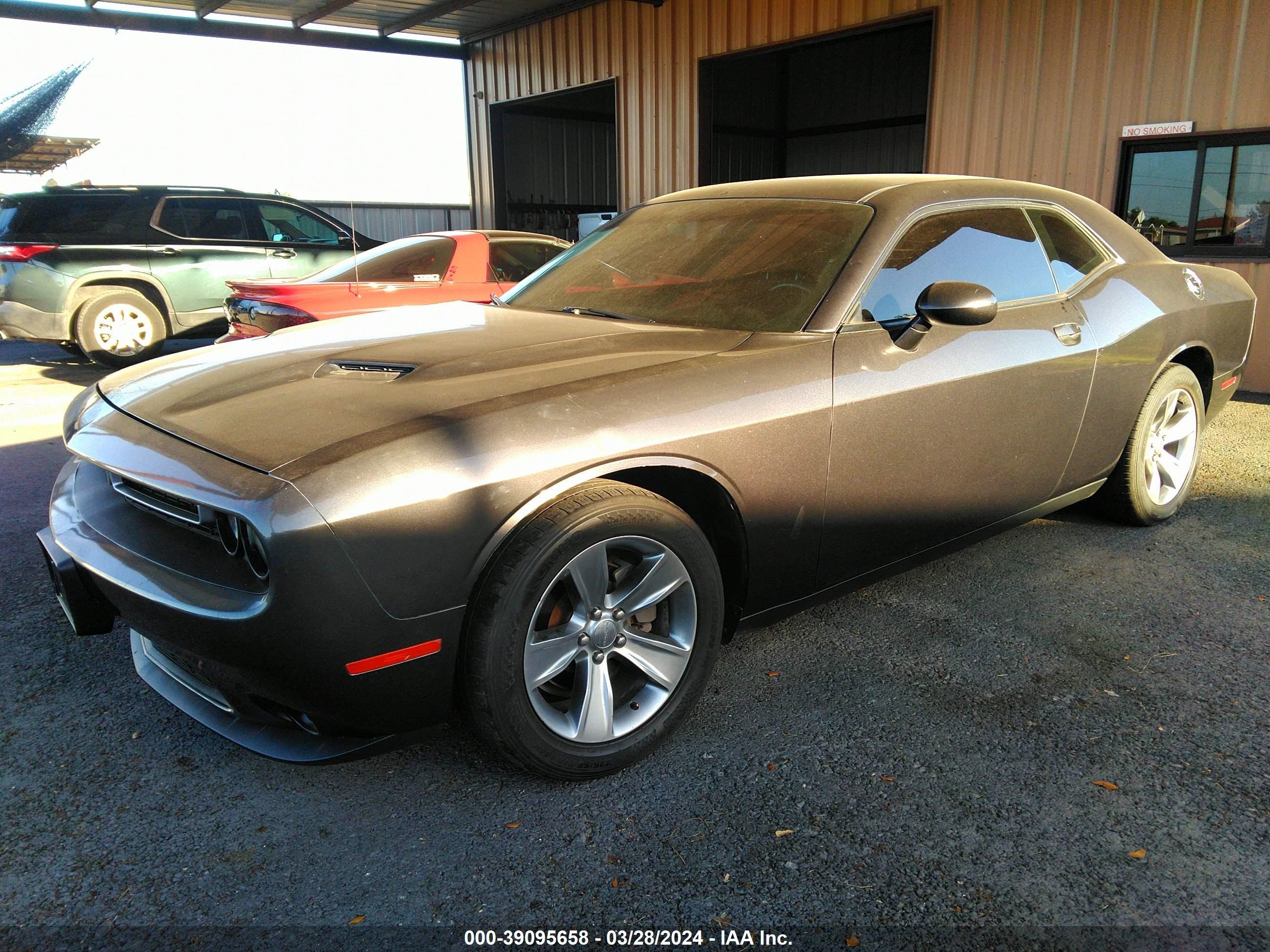 Photo 1 VIN: 2C3CDZAG0FH839088 - DODGE CHALLENGER 