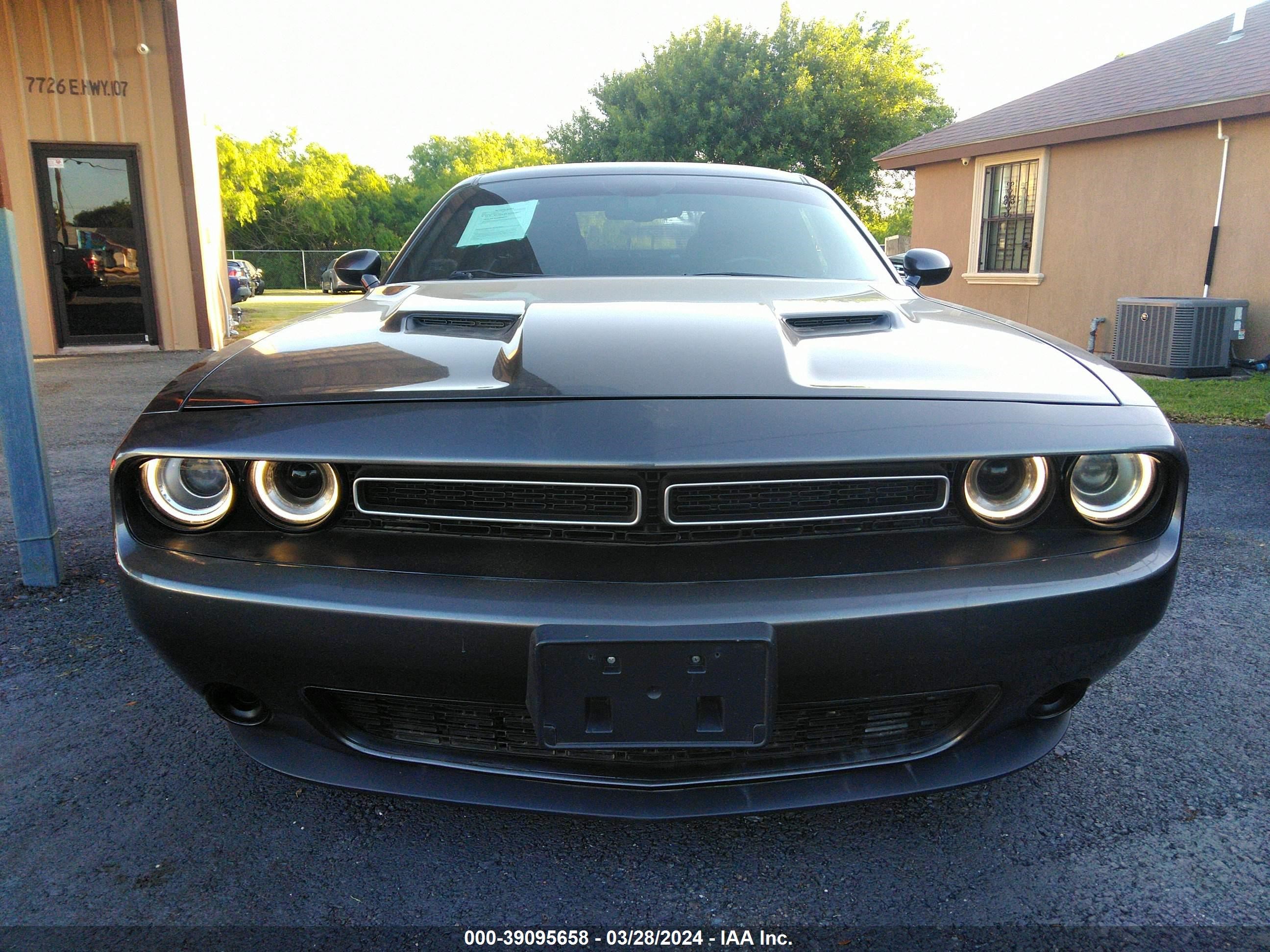 Photo 11 VIN: 2C3CDZAG0FH839088 - DODGE CHALLENGER 