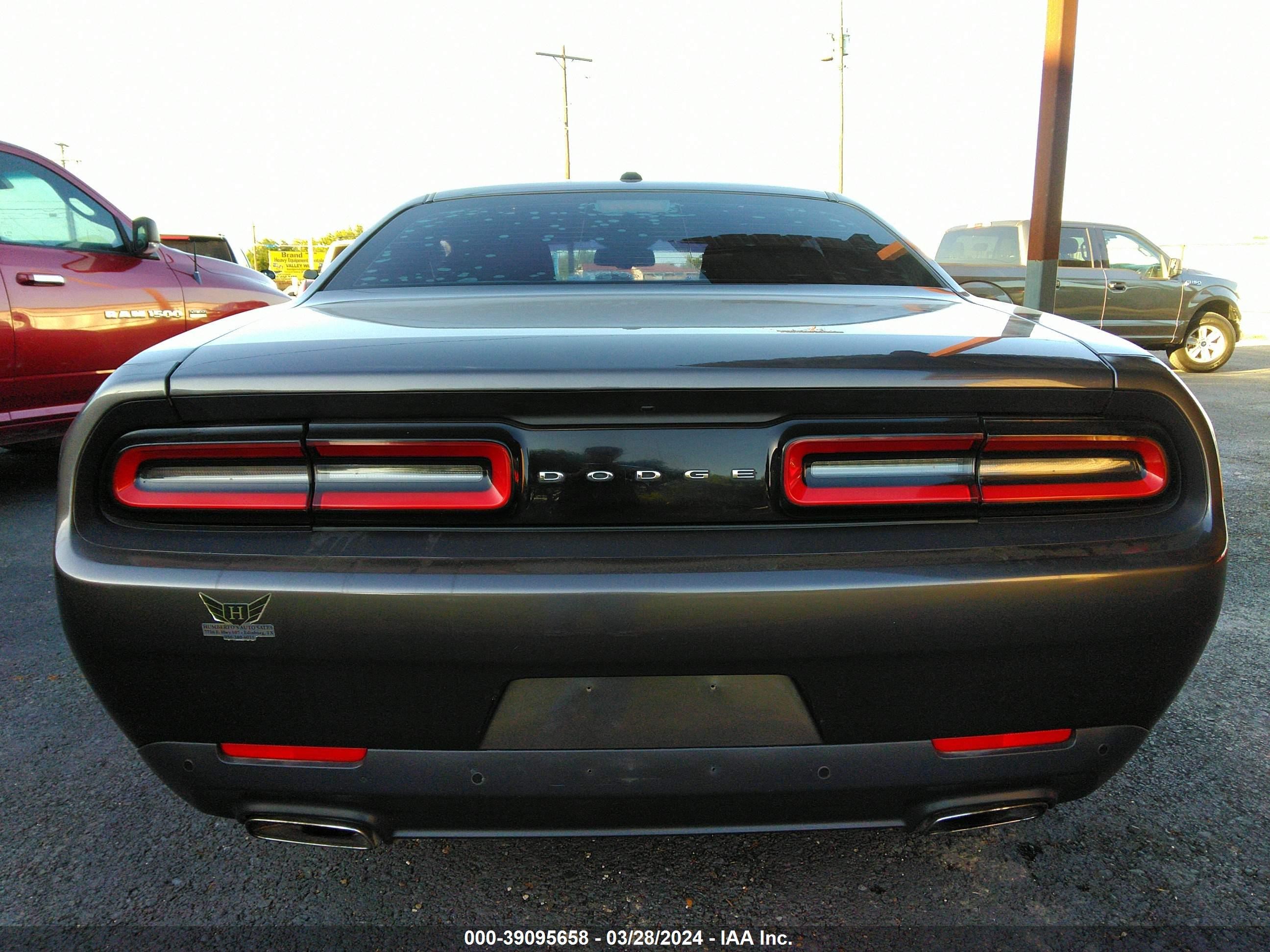 Photo 15 VIN: 2C3CDZAG0FH839088 - DODGE CHALLENGER 