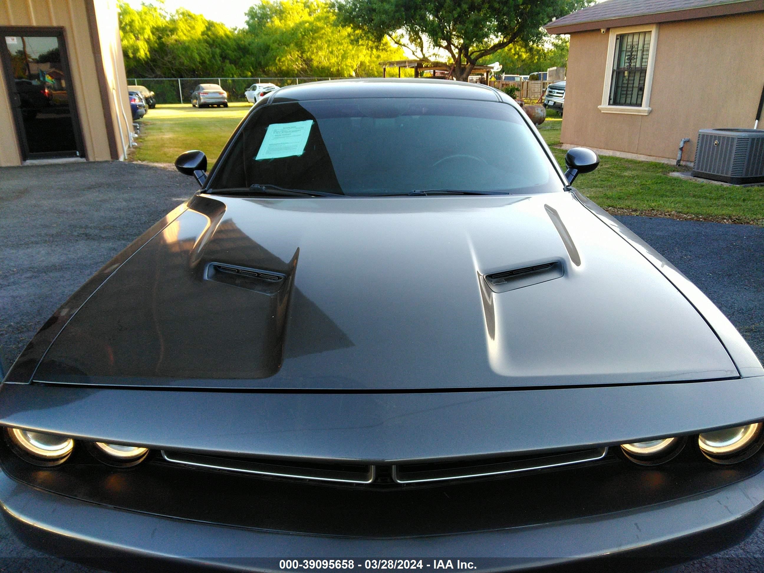 Photo 18 VIN: 2C3CDZAG0FH839088 - DODGE CHALLENGER 