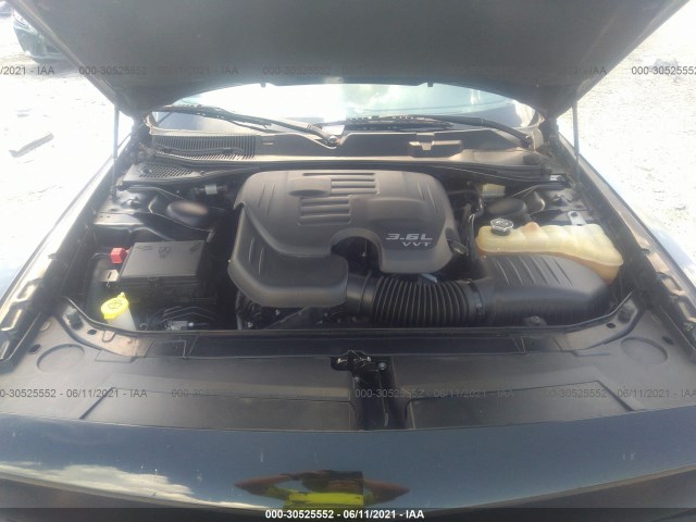 Photo 9 VIN: 2C3CDZAG0GH184125 - DODGE CHALLENGER 