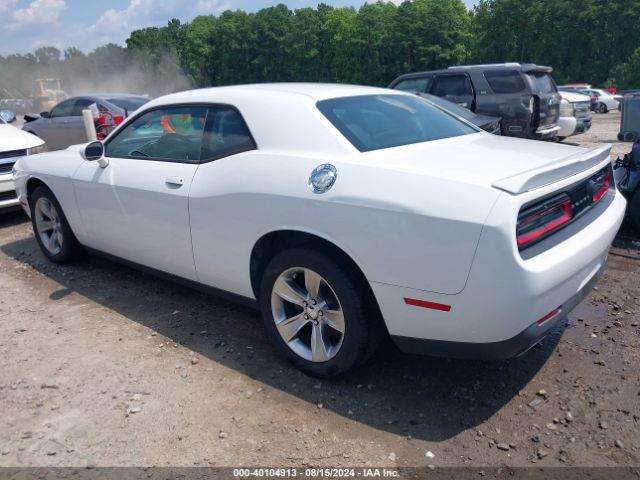 Photo 2 VIN: 2C3CDZAG0GH338493 - DODGE CHALLENGER 