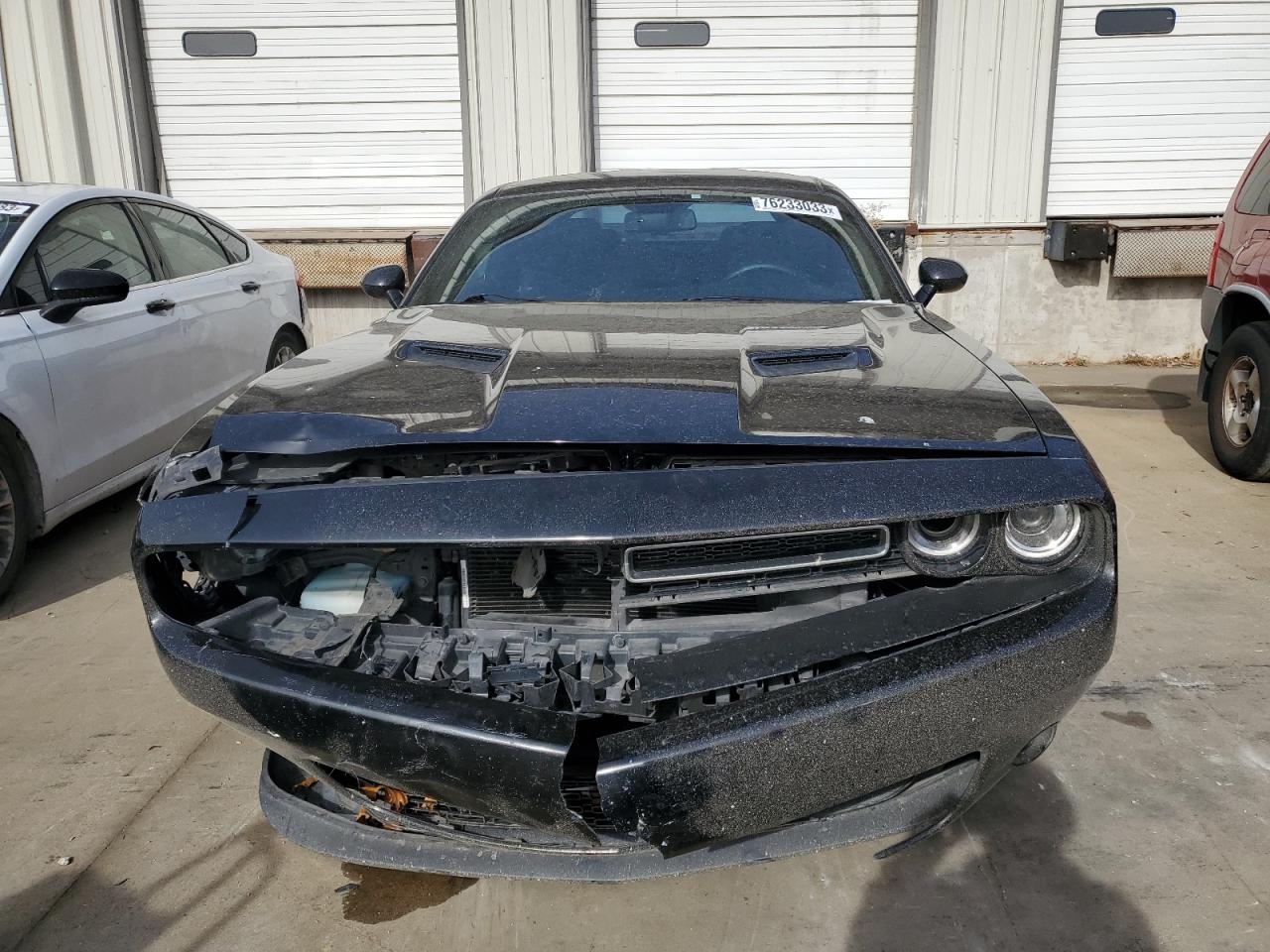 Photo 4 VIN: 2C3CDZAG0JH127818 - DODGE CHALLENGER 